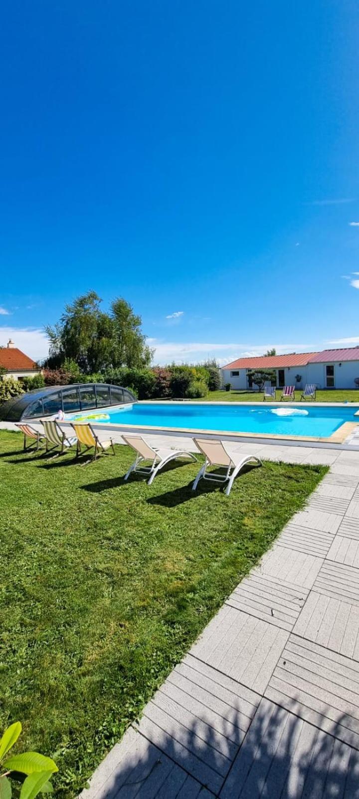 Ty Grain De Sel : Logement Privatif Avec Piscine, Jardin Et Patio Chauvé Zewnętrze zdjęcie